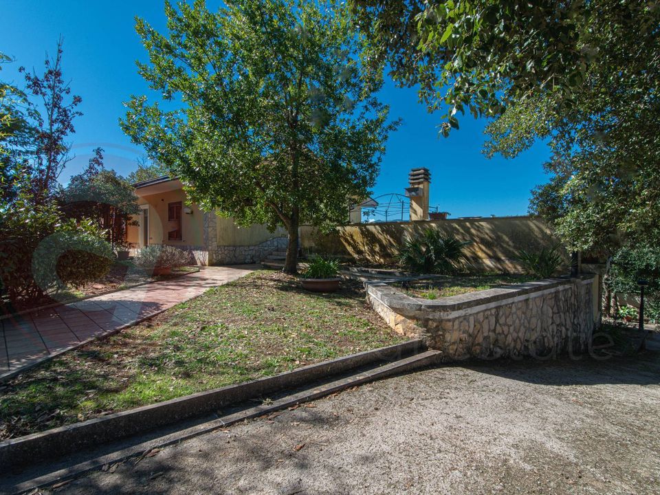 Villa i Alatri, Frosinone - foto 1