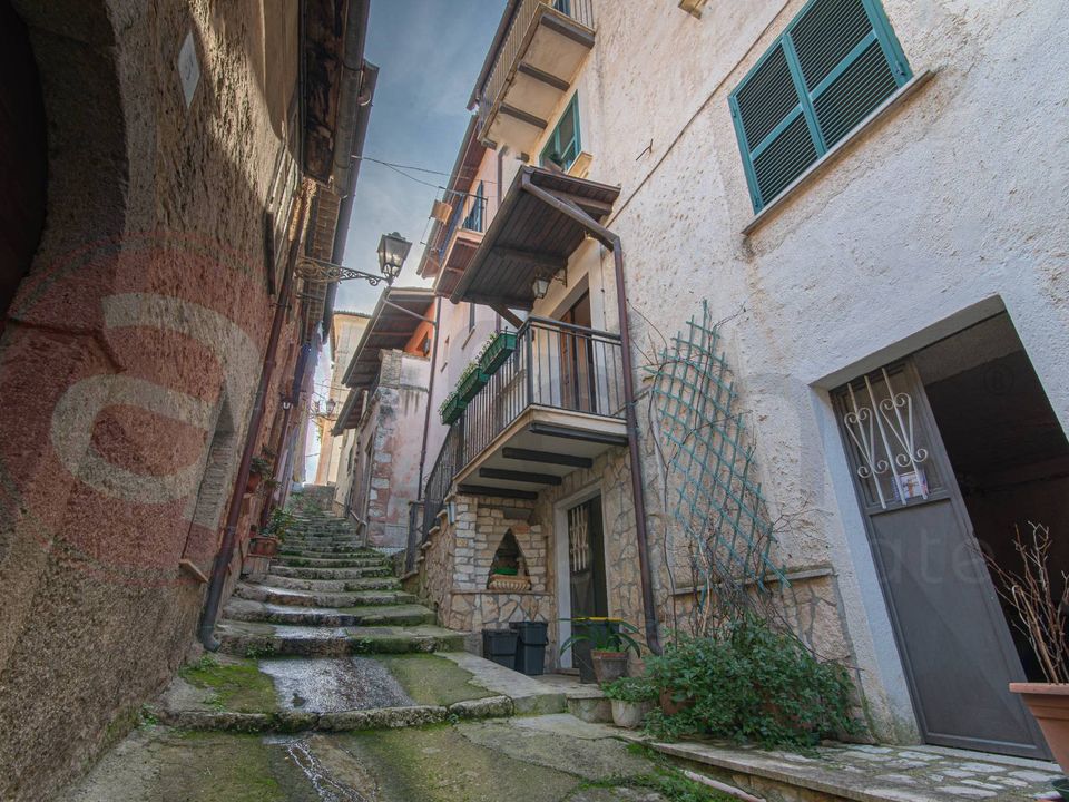 Erhvervsejendom i Arpino, Frosinone - foto 2