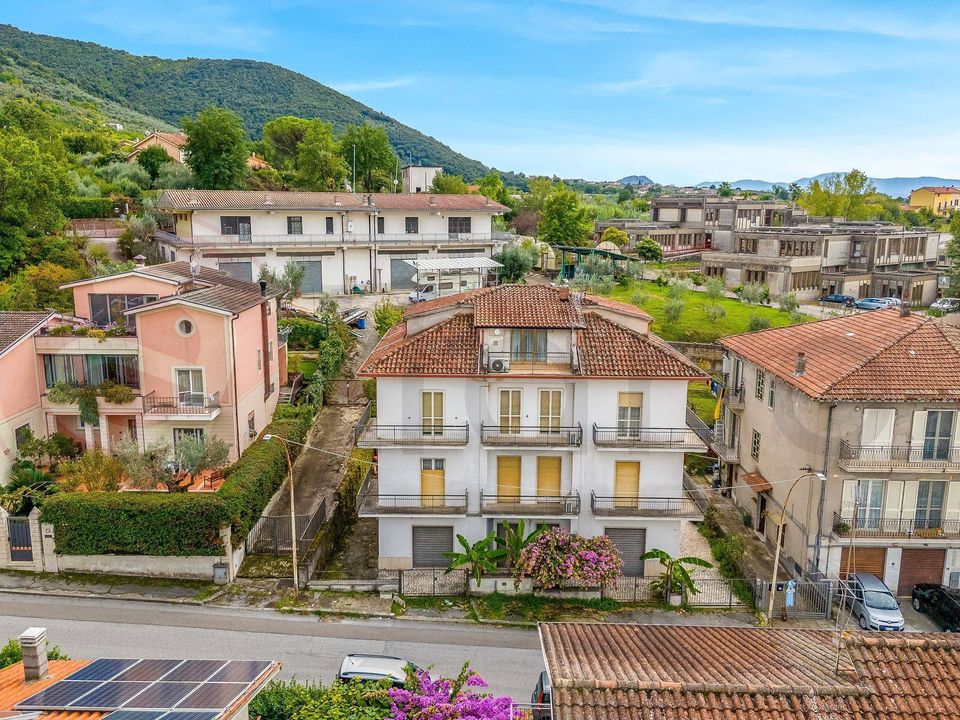 Erhvervsejendom i Sant'Elia Fiumerapido, Frosinone - foto 4
