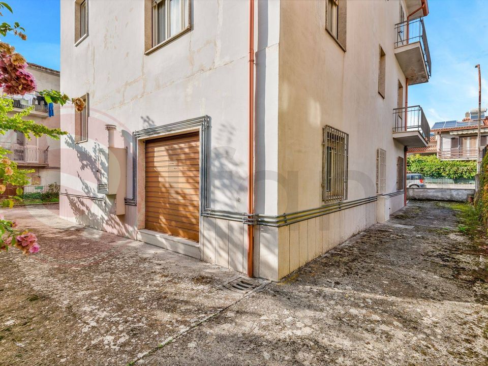 Erhvervsejendom i Sant'Elia Fiumerapido, Frosinone - foto 5