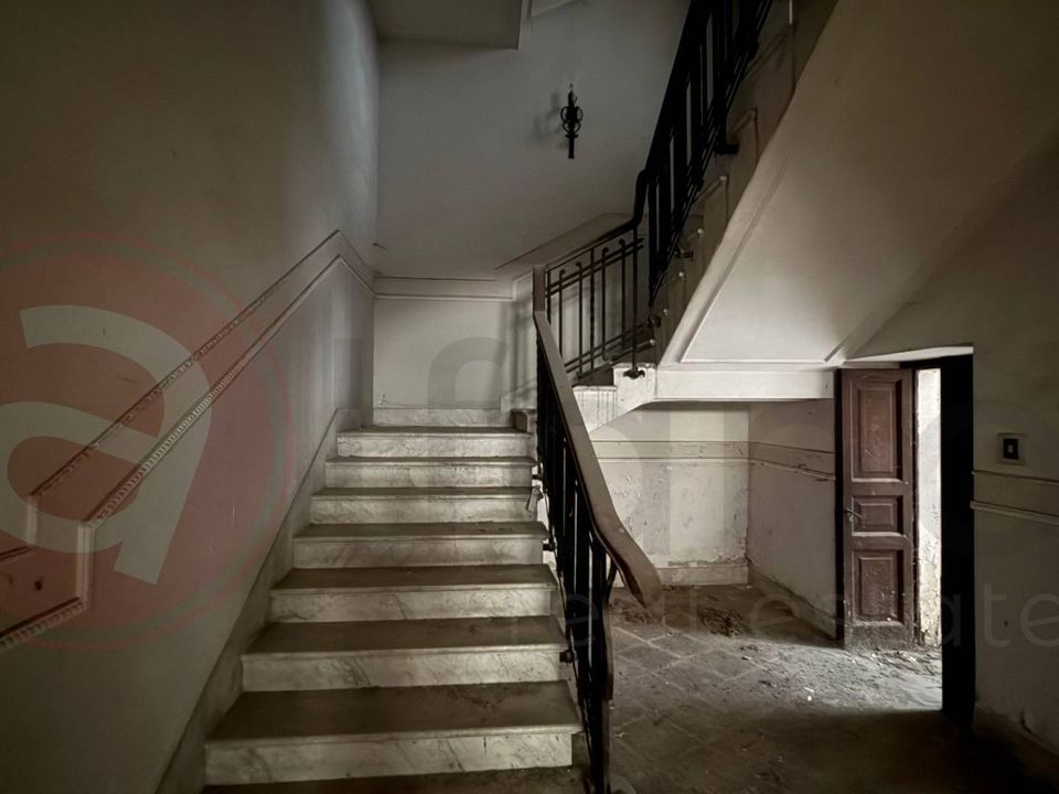 Erhvervsejendom i Isola del Liri, Frosinone - foto 4