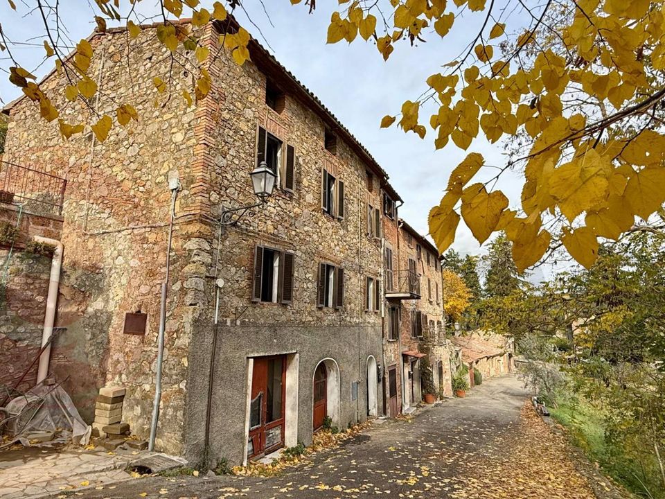 Erhvervsejendom i Ficulle, Terni - foto 1
