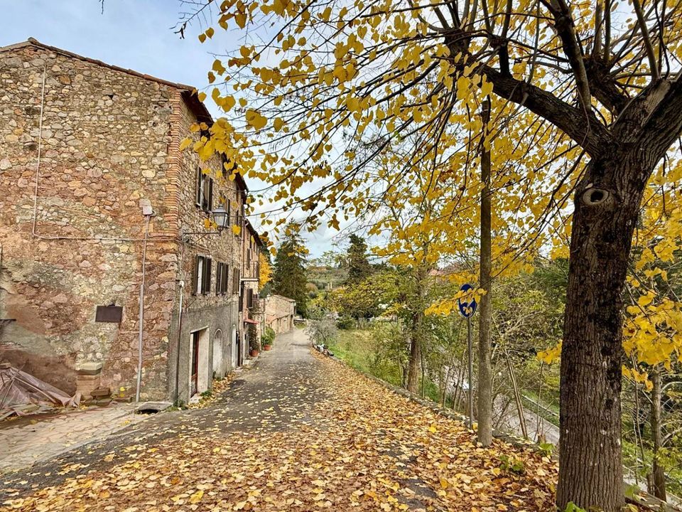 Erhvervsejendom i Ficulle, Terni - foto 4