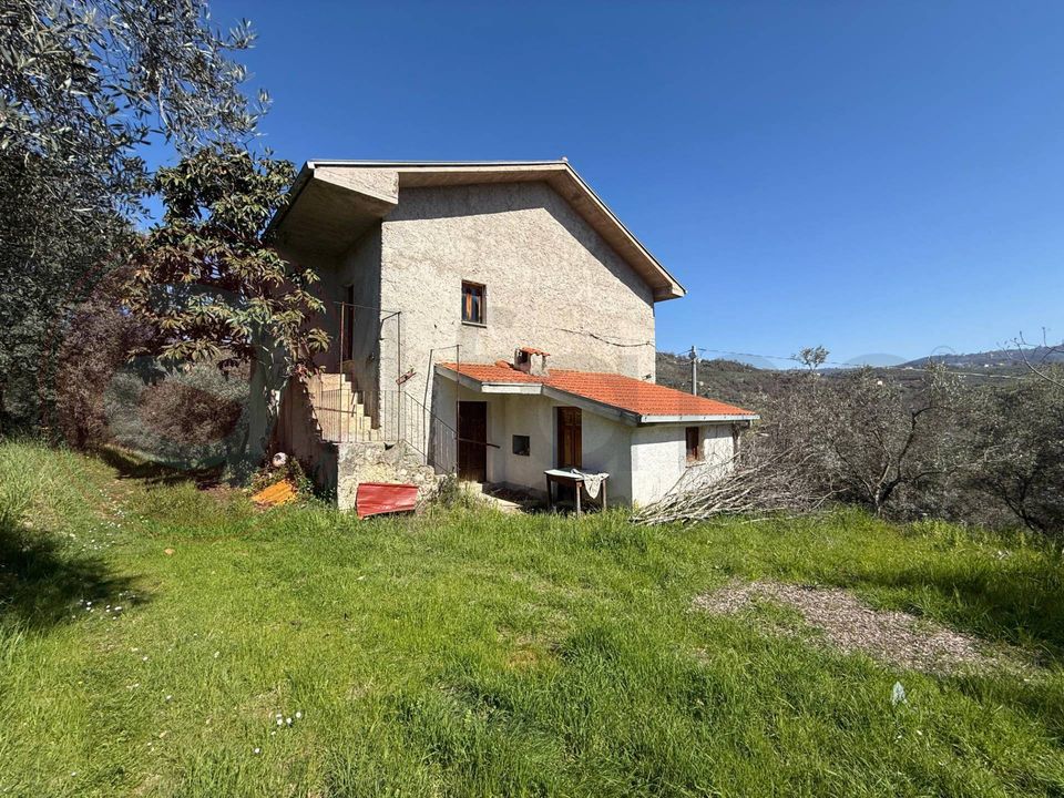 Landejendom i Arpino, Frosinone - foto 1