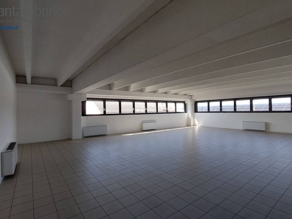 Erhvervsejendom i Treviso, Treviso - foto 4