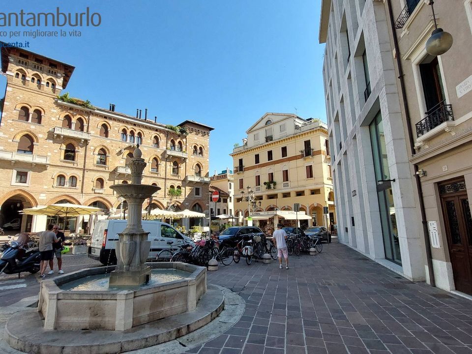 Erhvervsejendom i Treviso, Treviso - foto 2