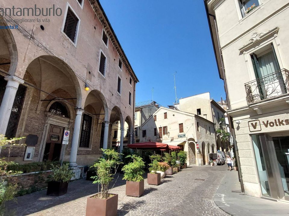 Erhvervsejendom i Treviso, Treviso - foto 4