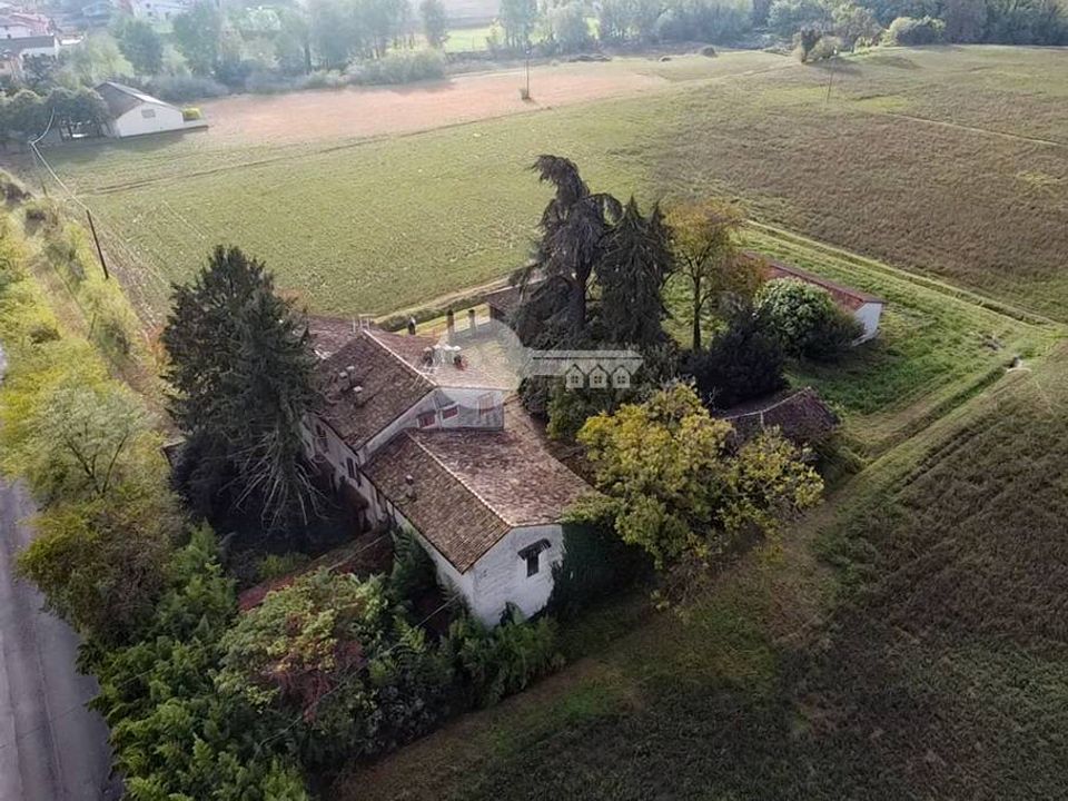 Landejendom i Ostiano, Cremona - foto 1