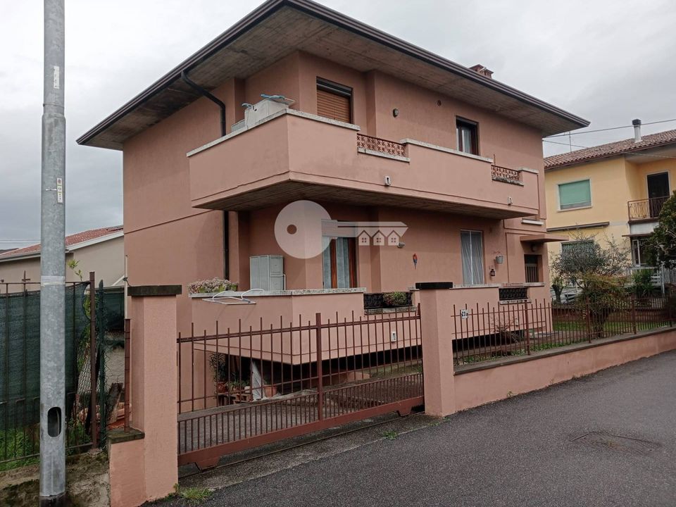 Lejlighed i Ghedi, Brescia - foto 2