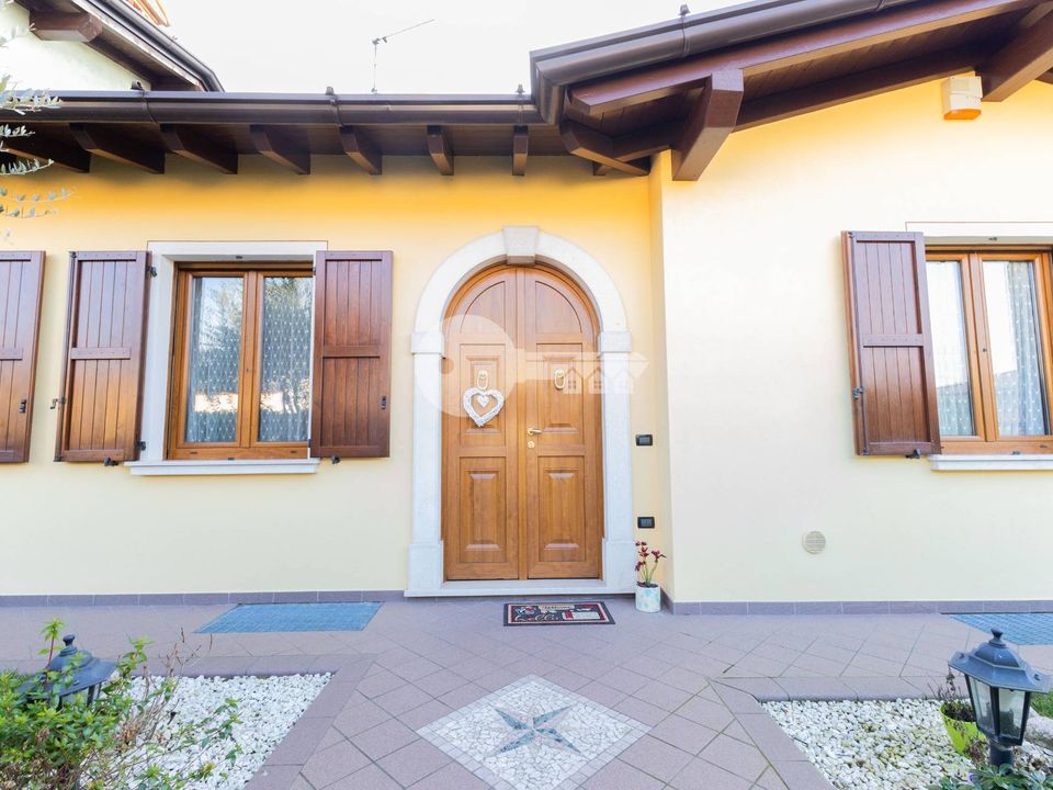 Villa i Ghedi, Brescia - foto 1