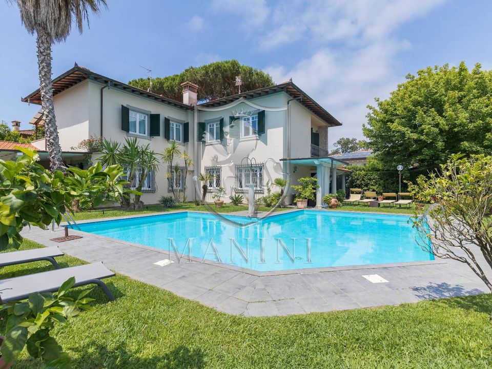 Villa i Forte dei Marmi, Lucca - foto 1