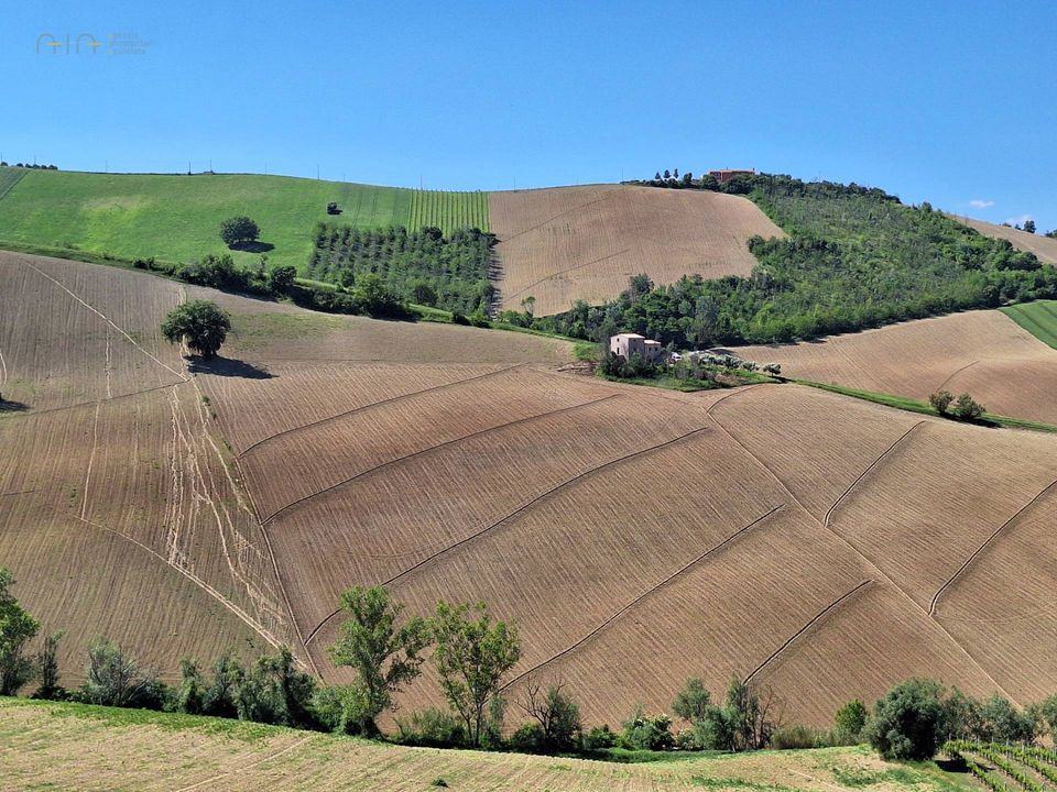 Helårsgrund i Ripatransone, Ascoli Piceno - foto 1