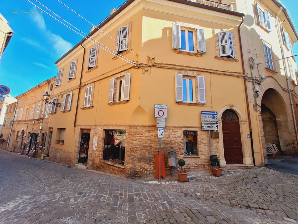 Erhvervsejendom i Ripatransone, Ascoli Piceno - foto 1