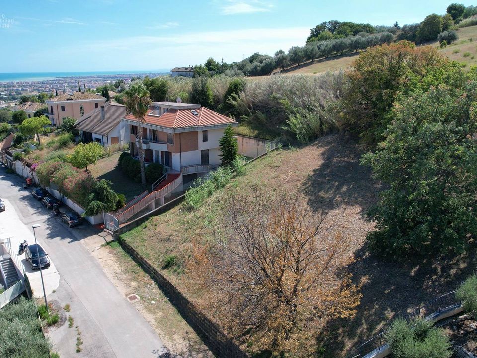 Helårsgrund i San Benedetto Del Tronto, Ascoli Piceno - foto 1