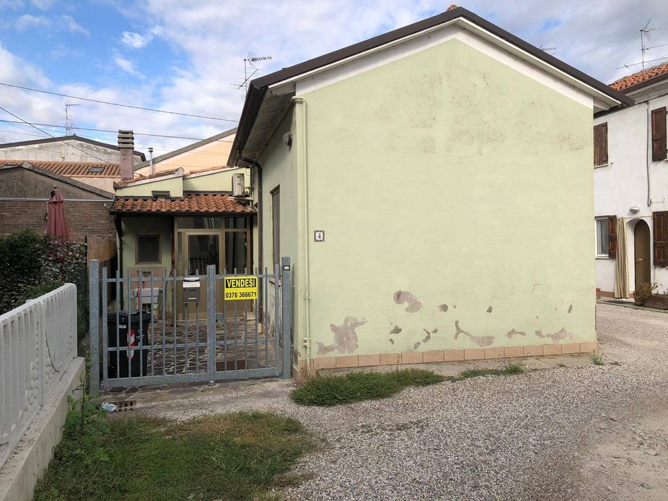 Villa a Mantua, Mantua - foto 1