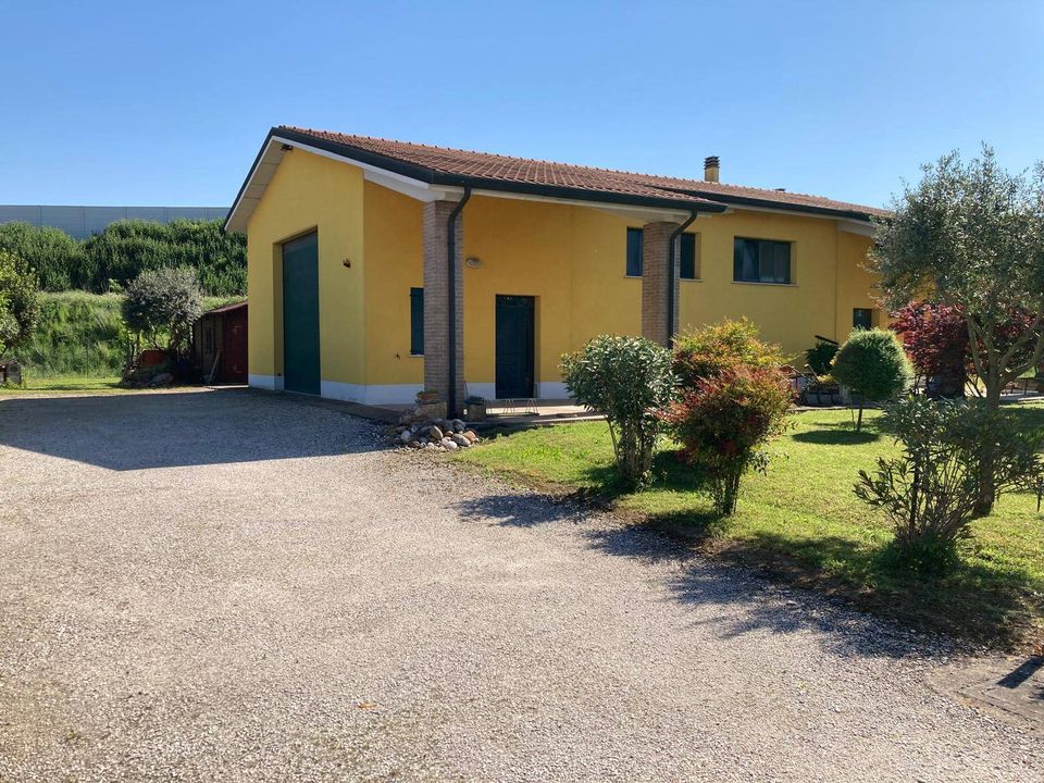 Villa i San Giorgio Bigarello, Mantua - foto 1