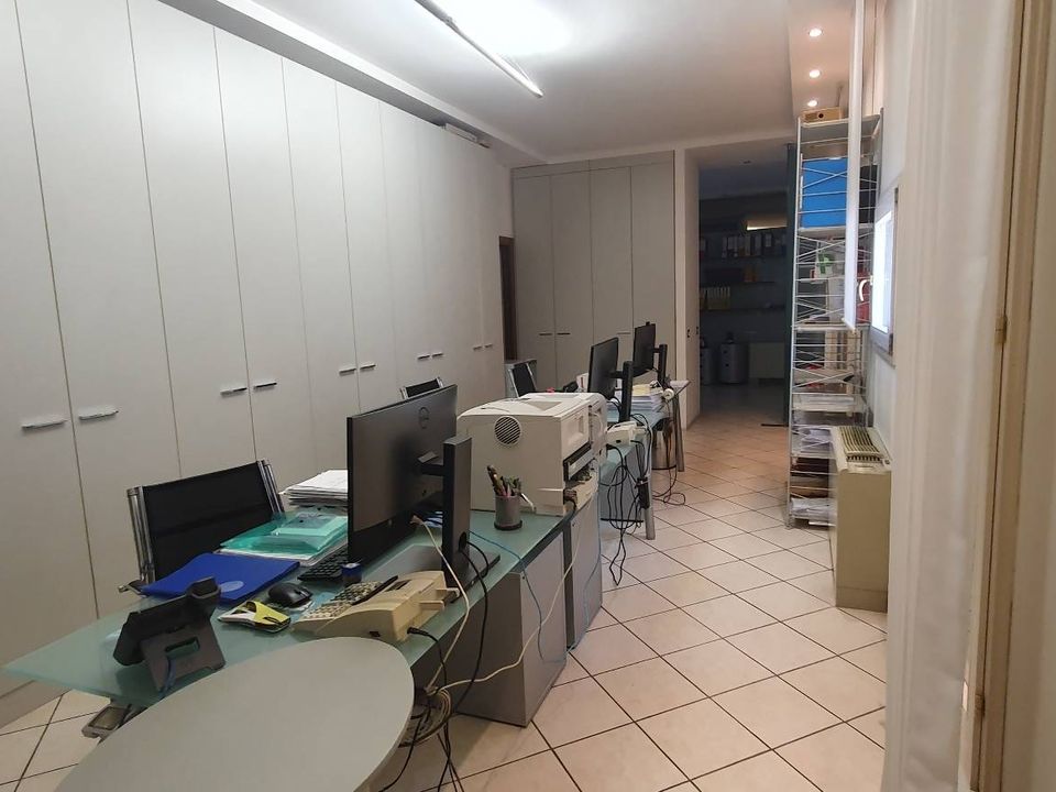 Erhvervsejendom i Mantua, Mantua - foto 5