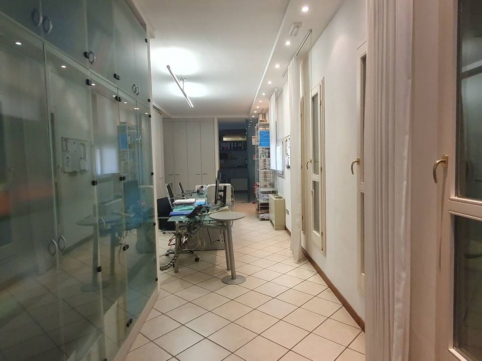 Erhvervsejendom i Mantua, Mantua - foto 3