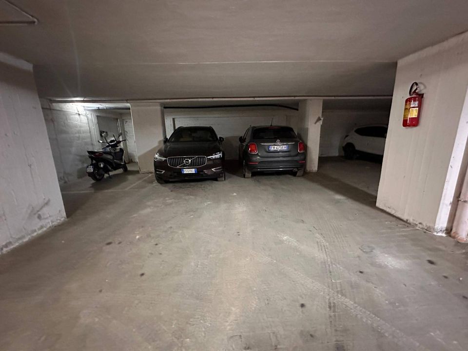 Parkeringsplads i Caserta, Caserta - foto 2