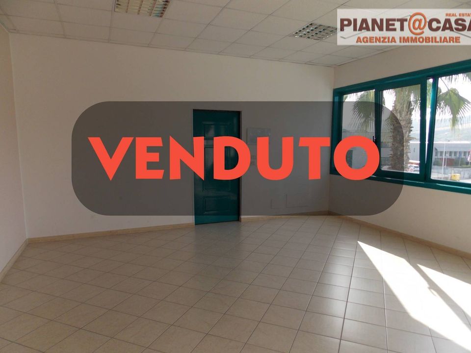 Erhvervsejendom i Spinetoli, Ascoli Piceno - foto 1