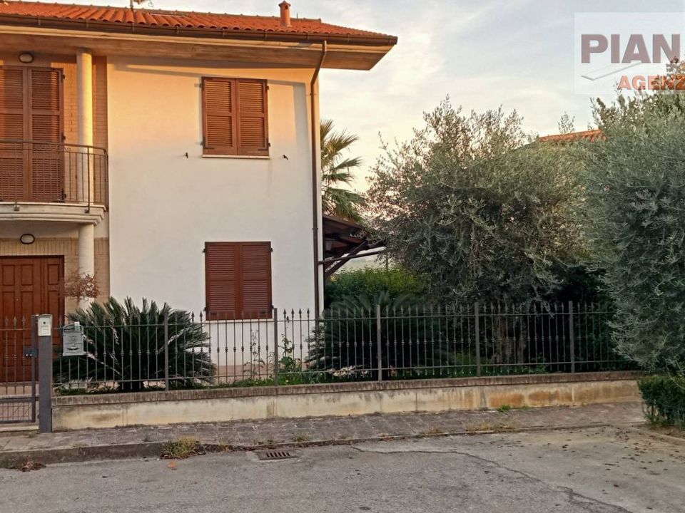 Rijtjeshuis in Spinetoli, Ascoli Piceno - foto 2