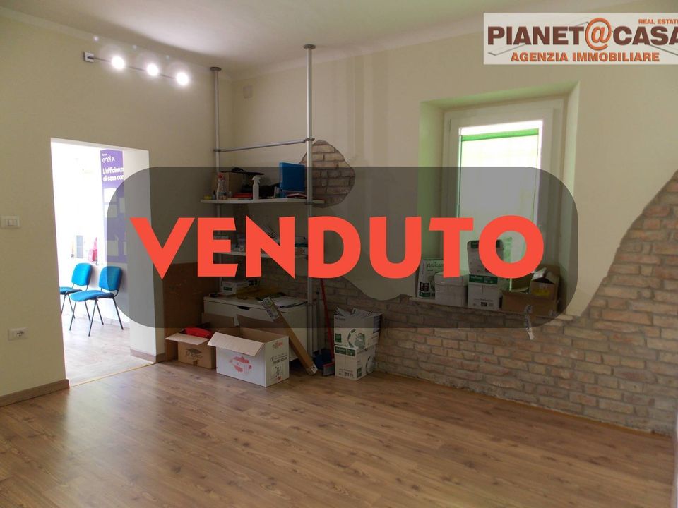 Erhvervsejendom i Spinetoli, Ascoli Piceno - foto 1