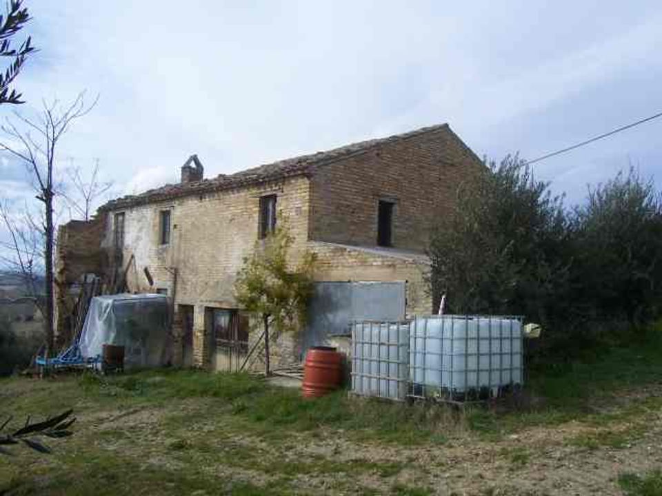 Landejendom i Acquaviva Picena, Ascoli Piceno - foto 1