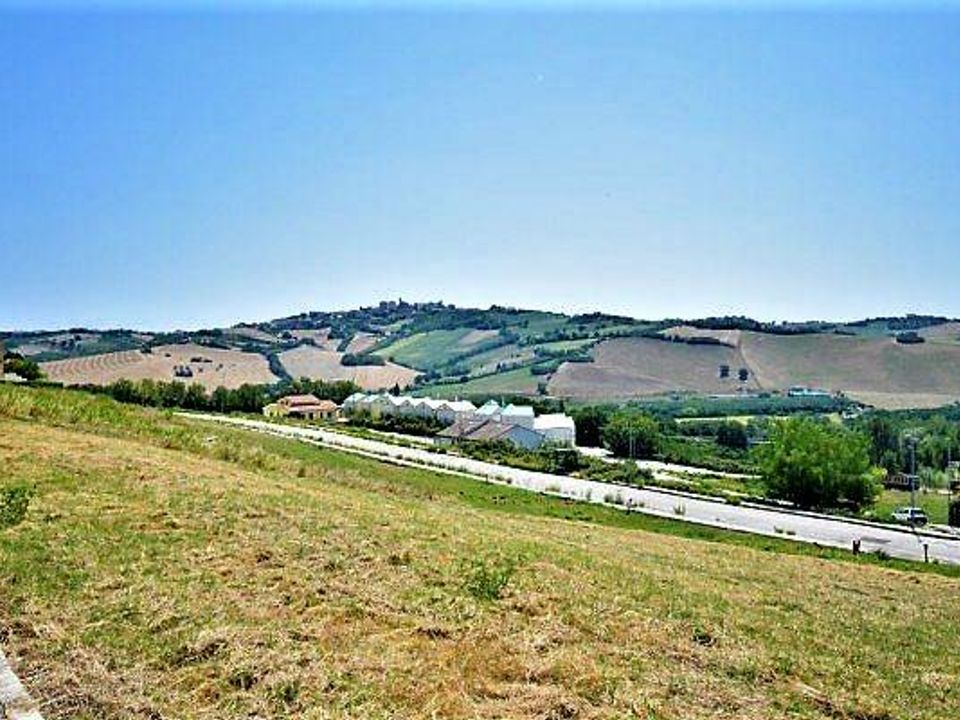 Helårsgrund i Montegranaro, Fermo - foto 2