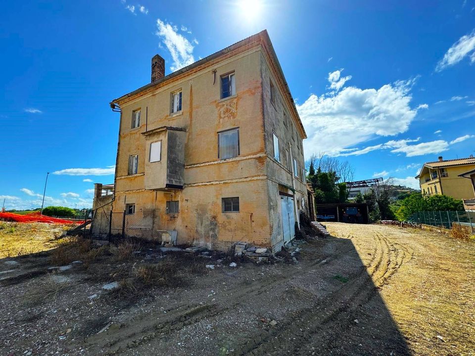 Landejendom i Montegranaro, Fermo - foto 2
