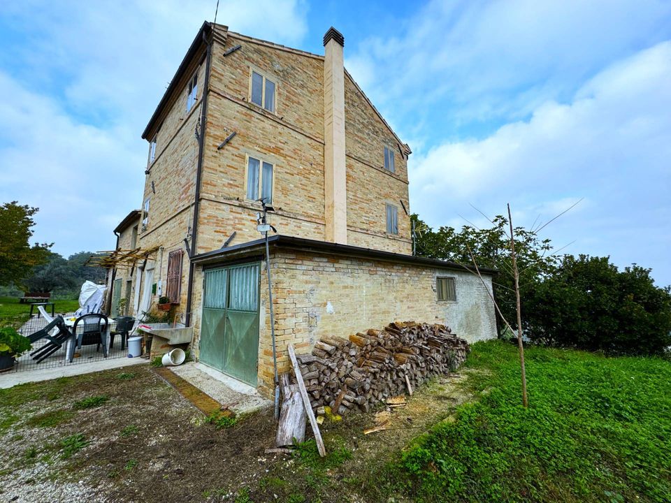 Landejendom i Montottone, Fermo - foto 1
