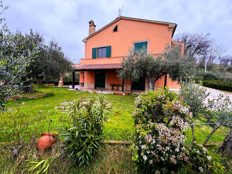 Herregård i Tolentino, Macerata - bilde 1