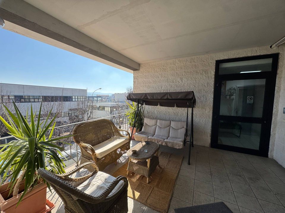 Propiedad comercial en Porto San Giorgio, Fermo - foto 1