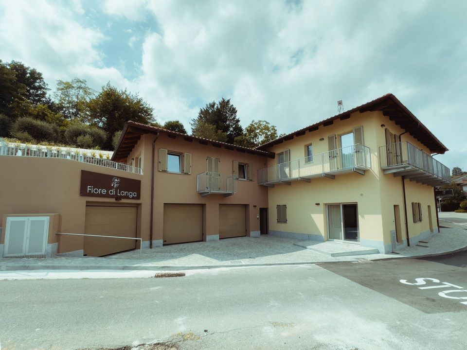 Erhvervsejendom i Monforte d'Alba, Cuneo - foto 1