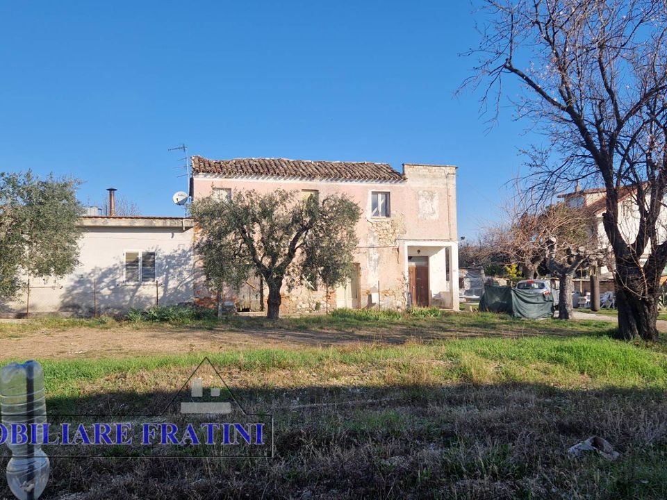 Landejendom i Sant'Egidio alla Vibrata, Teramo - foto 4