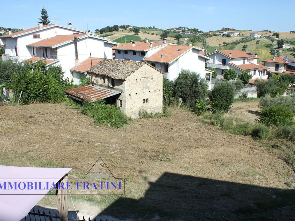 Helårsgrund i Ancarano, Teramo - foto 2