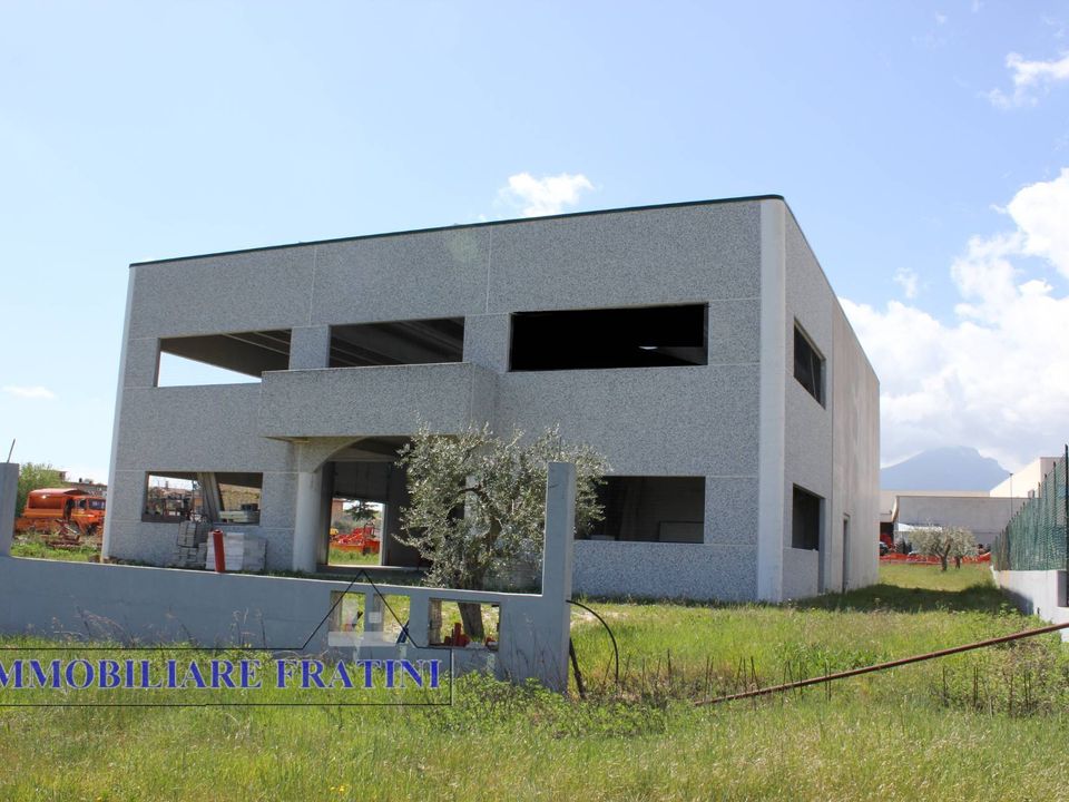 Erhvervsejendom i Sant'Egidio alla Vibrata, Teramo - foto 1