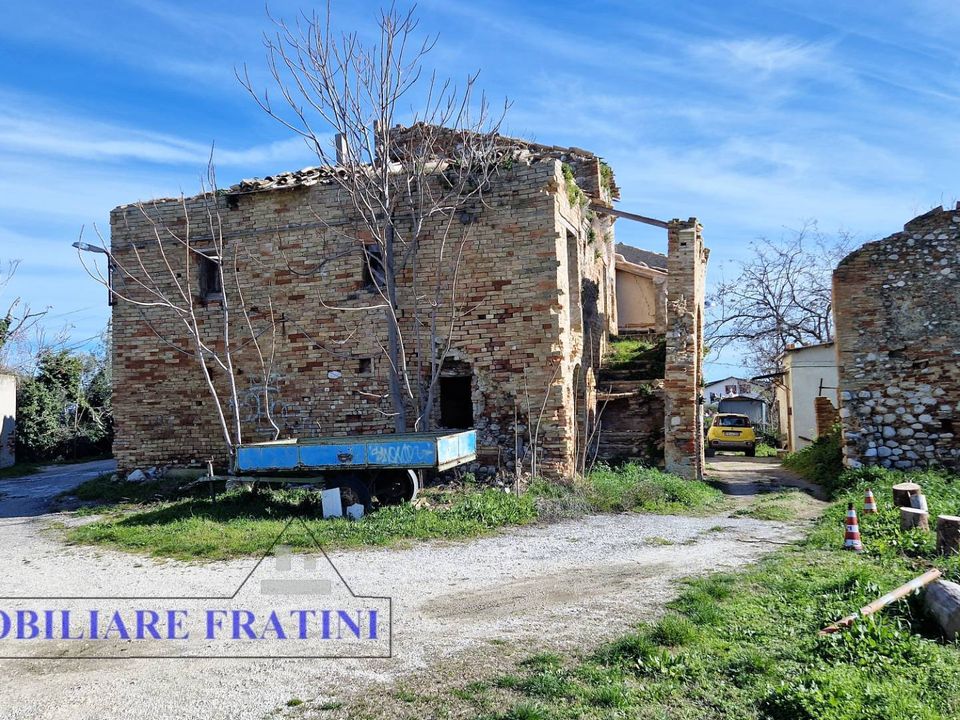 Landejendom i Civitella del Tronto, Teramo - foto 1