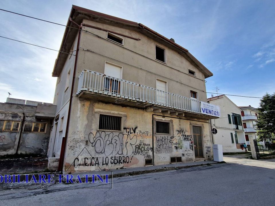 Erhvervsejendom i Sant'Egidio alla Vibrata, Teramo - foto 3