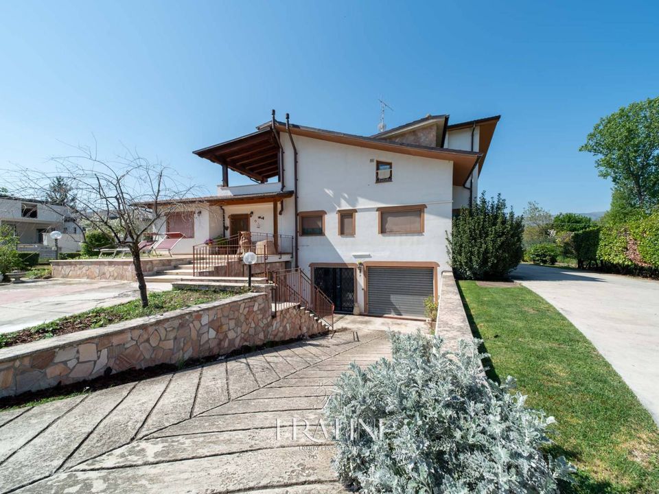 Villa i Pratola Peligna, L'Aquila - foto 3