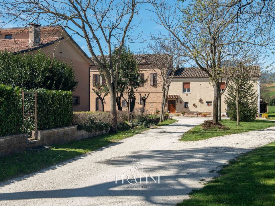 Landejendom i Matelica, Macerata - foto 1