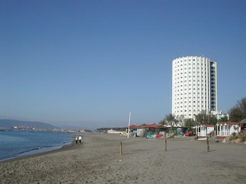 Erhvervsejendom i Massa, Massa and Carrara - foto 4