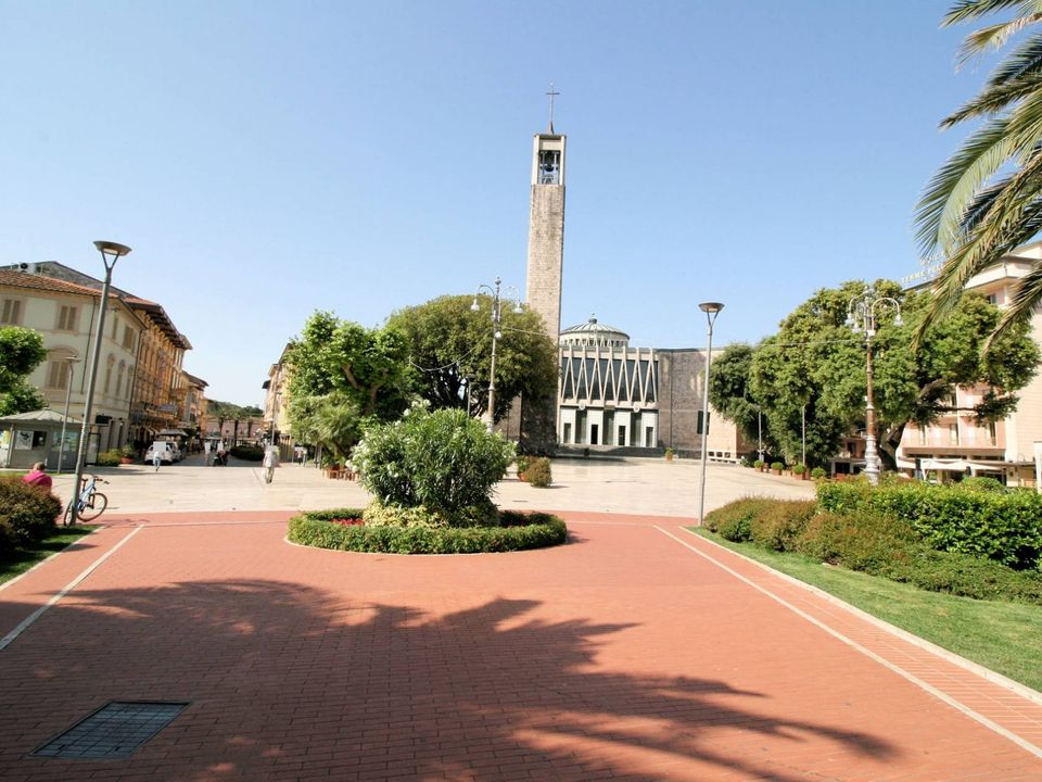 Erhvervsejendom i Montecatini Terme, Pistoia - foto 1