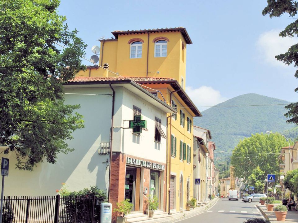 Erhvervsejendom i San Giuliano Terme, Pisa - foto 1