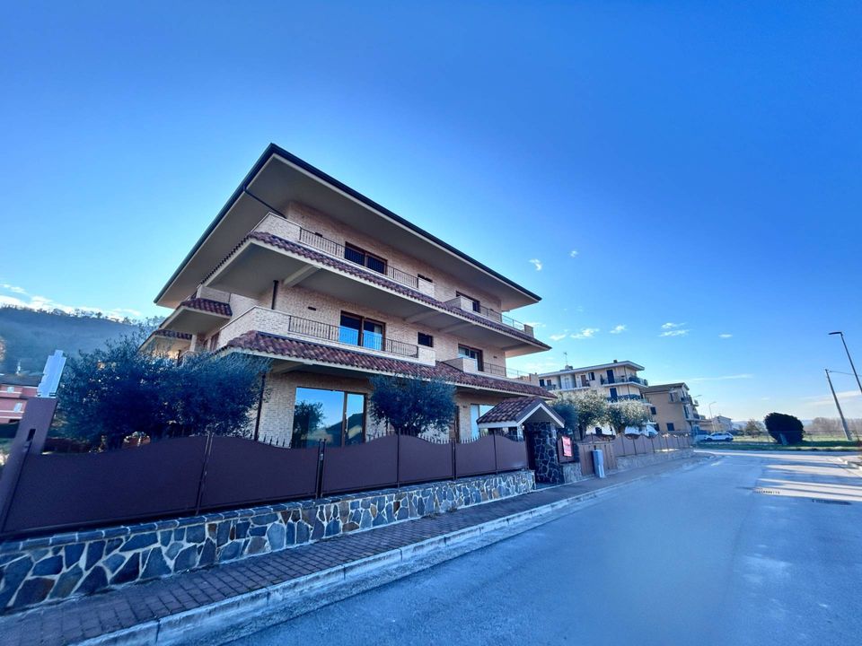 Erhvervsejendom i Sant'Elpidio a Mare, Fermo - foto 2