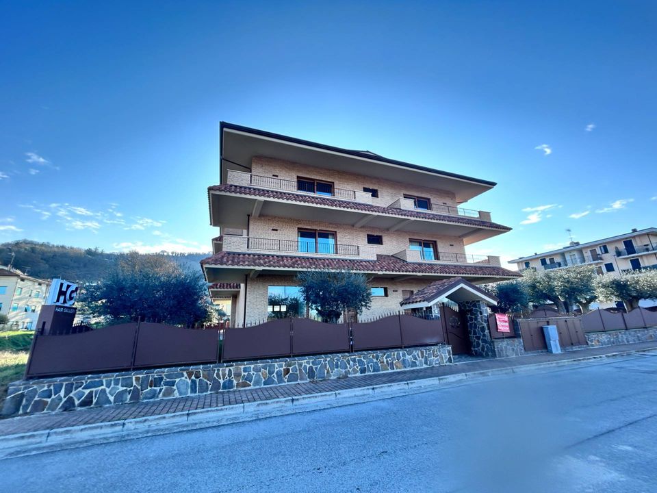 Erhvervsejendom i Sant'Elpidio a Mare, Fermo - foto 3