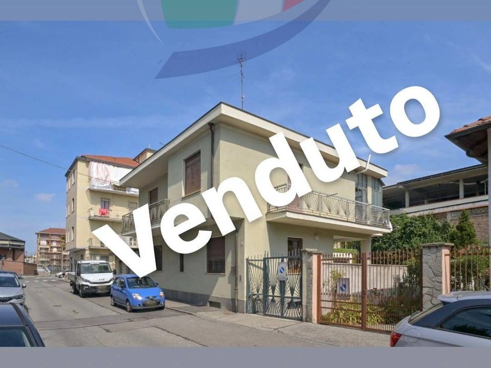 Villa i Nichelino, Turin - foto 1