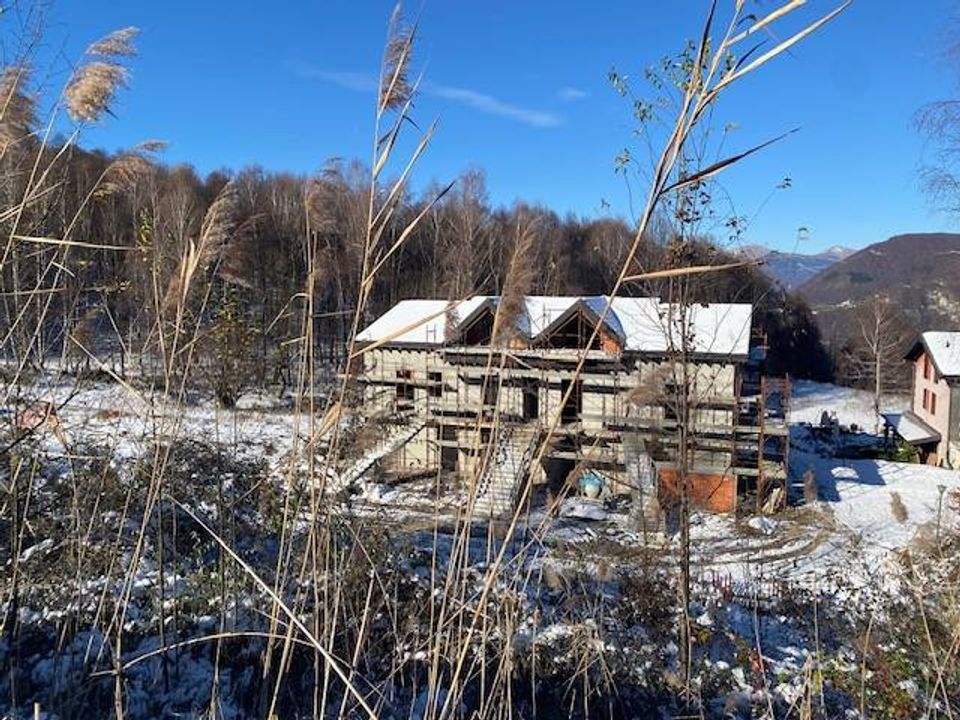 Villa i Alta Valle Intelvi, Como - foto 2