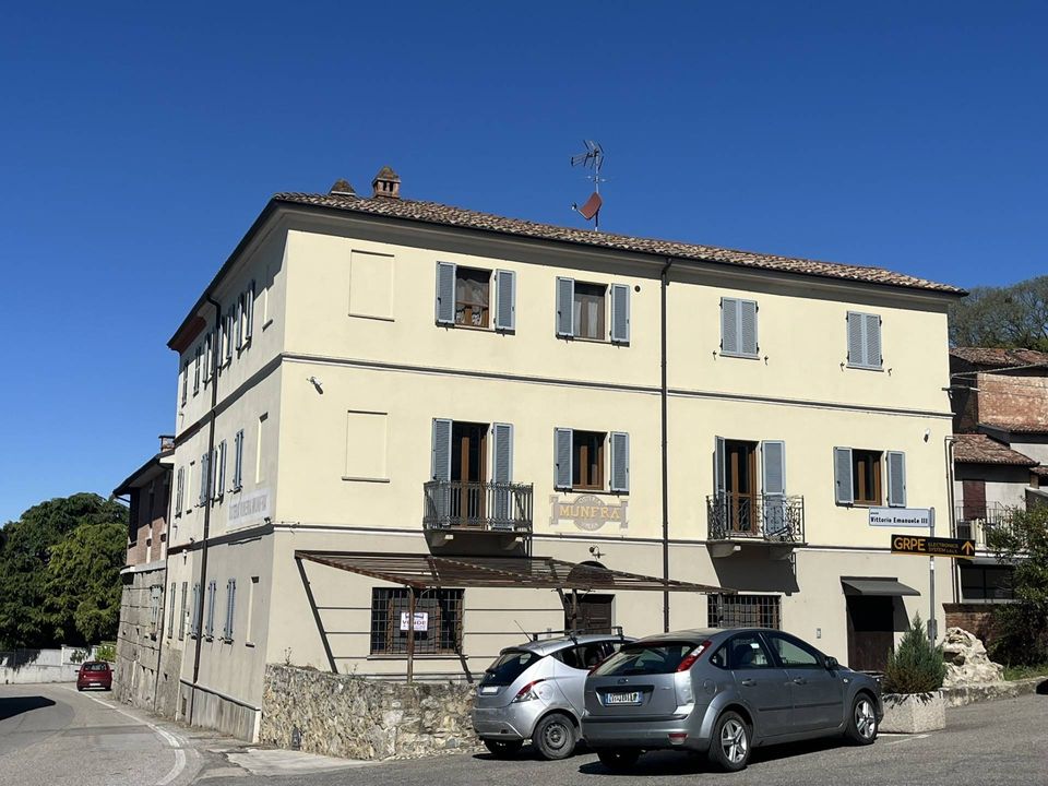 Erhvervsejendom i Alfiano Natta, Alessandria - foto 1
