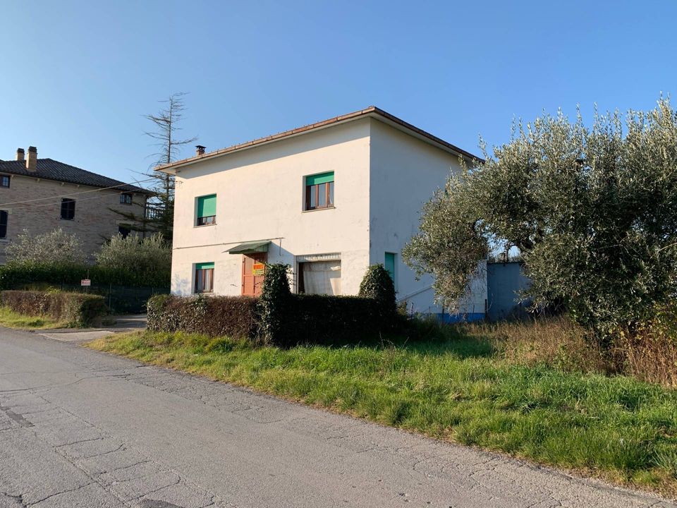 Villa i Montegiorgio, Fermo - foto 1