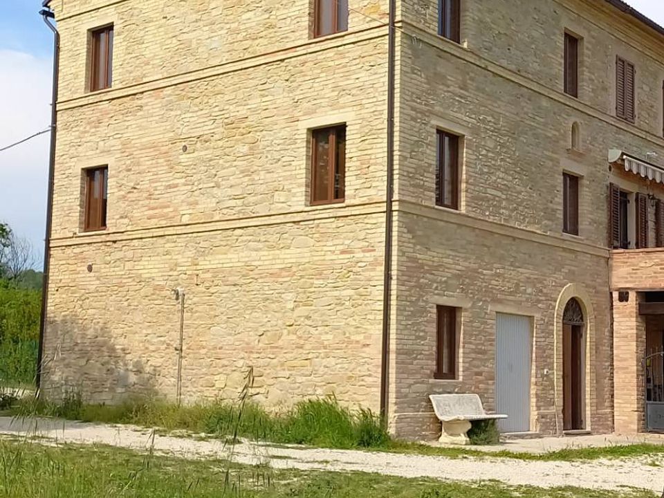 Villa in Falerone, Fermo - photo 4